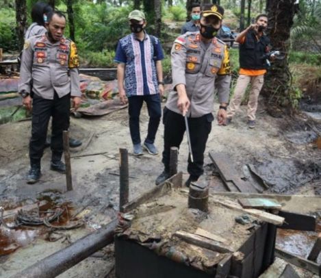 Puluhan Sumur Minyak Ilegal di Bahar Selatan di Segel Polisi