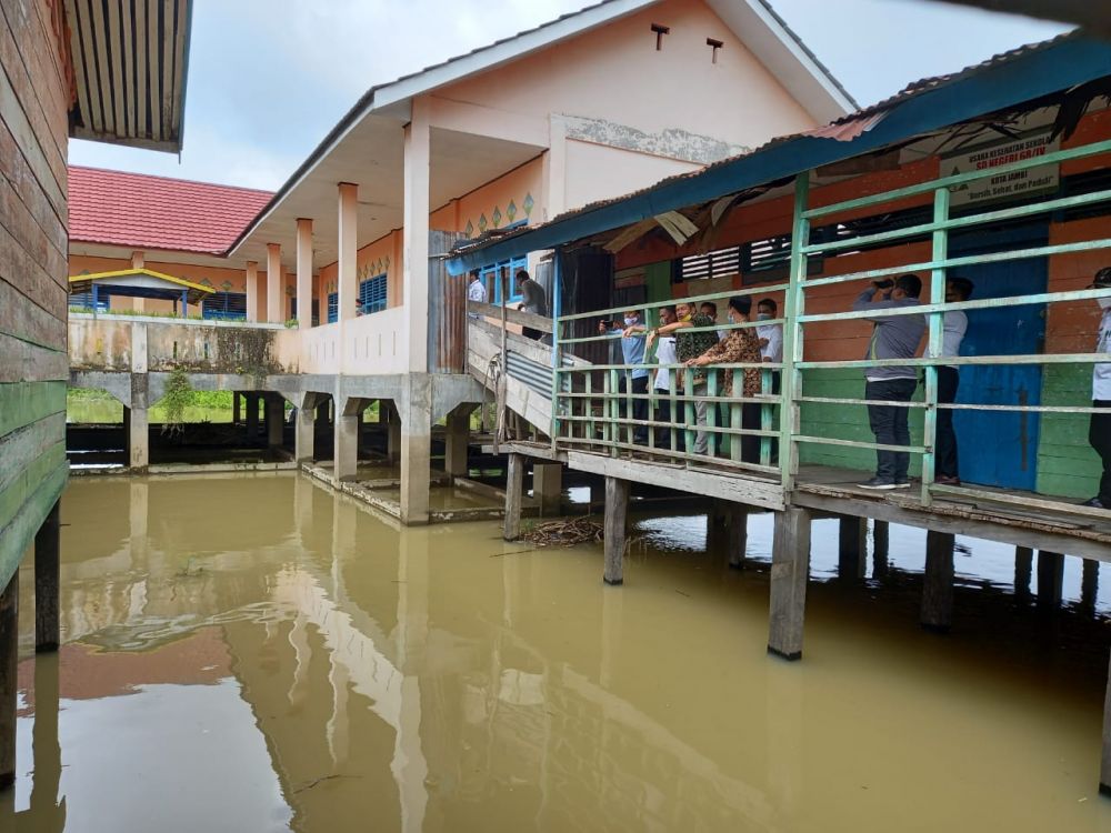 Turun Lapangan, Komisi IV DPRD Kota Jambi Tinjau Sekolah Kayu