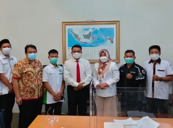 Guru dan Tenaga Kependidikan Berjuang Jadi PNS, Delegasi GTKHNK 35+ Temui Moeldoko