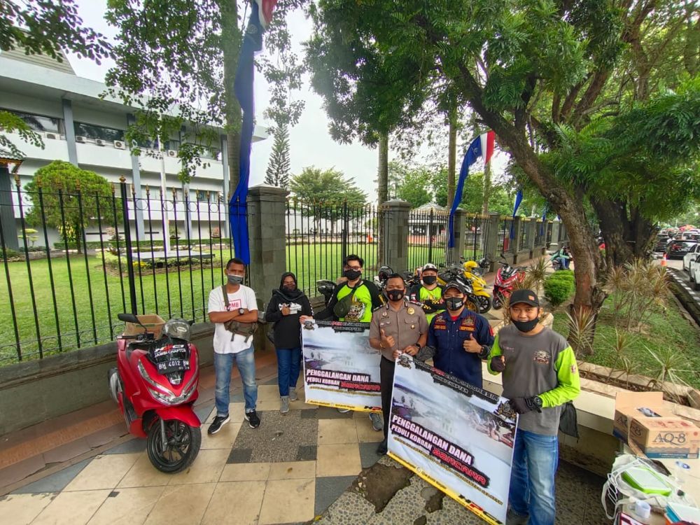 Komunitas Motor Honda PCX Jambi Galang Dana Peduli Bencana