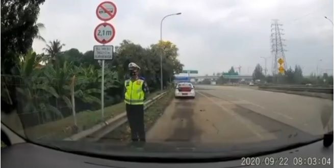 Viral Video Polisi Batal Tilang Gara-gara Dashboard Cam, Ini Penjelasan Dirlantas PMJ