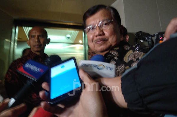 JK: Baru Bertanya Saja Sudah Diserang Buzzer, Bagaimana Mau Mengkritik Presiden?