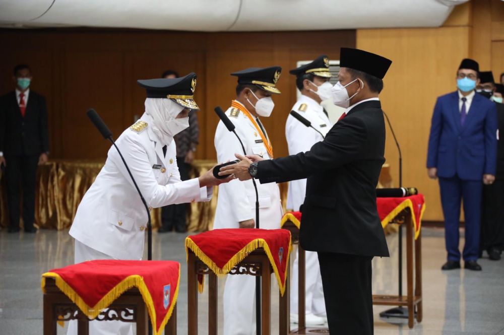 HARI NUR CAHYA MURNI DILANTIK SEBAGAI Pj.GUBERNUR JAMBI