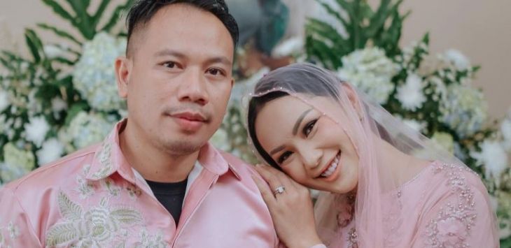 Mengejutkan! Kalina Ocktaranny Umumkan Batal Menikah dengan Vicky Prasetyo