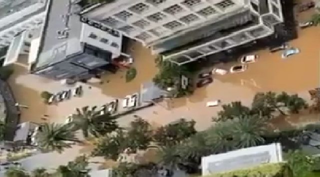 Foto-foto Banjir Jakarta 20 Februari 2021, Terparah di Kemang