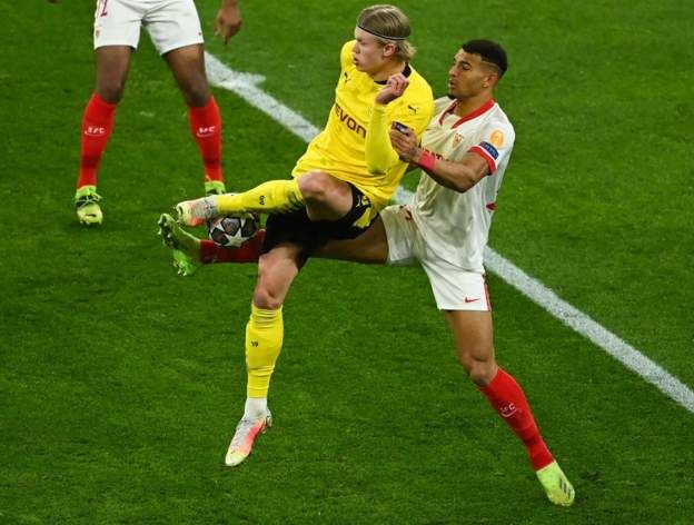 Imbang 2-2, Borussia Dortmund Singkirkan Sevilla di Liga Champions