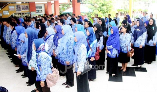 Honorer K2 Minta Diangkat PNS, Bukan PPPK