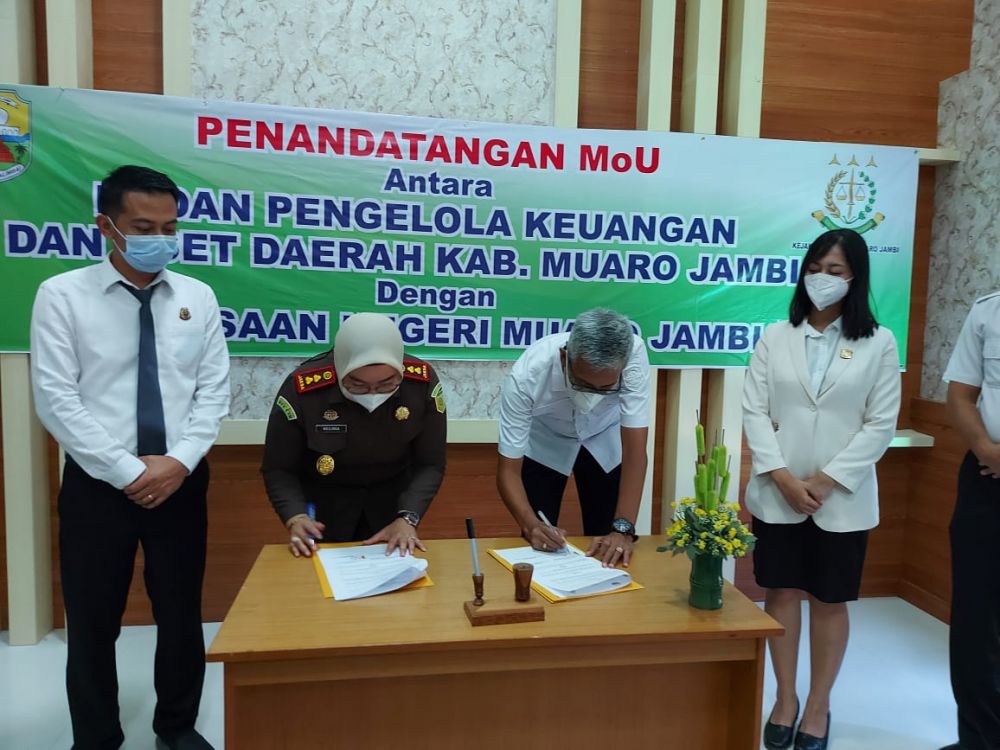 BPKAD Muaro Jambi Teken MoU Dengan Kejari 