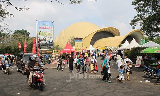 TMII Diambil Alih Negara Setelah 44 Tahun Dikuasai Cendana, Denny Siregar: Terima Kasih Pak Jokowi