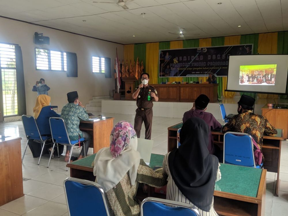 Diskusi Bersama Mahasiswa, Ini Pesan Kasi Intelijen Kejaksaan Batanghari