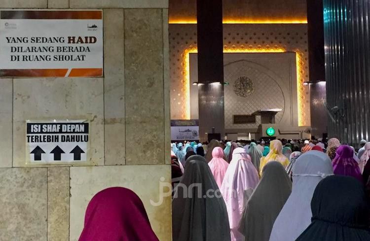 Salat Tarawih Berjemaah di Masjid, Perhatikan Empat Hal Ini