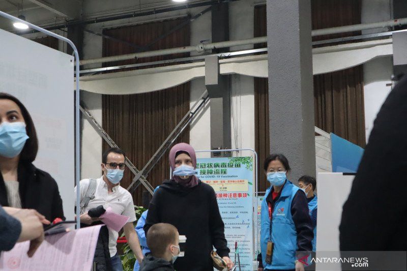 Vaksinasi COVID-19 untuk WNA, China Dahulukan Umat Islam