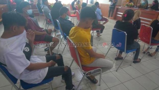 Saat Orang Mau Puasa Ramadhan, Belasan Pasangan Ini Malah Ngamar di Siang Hari