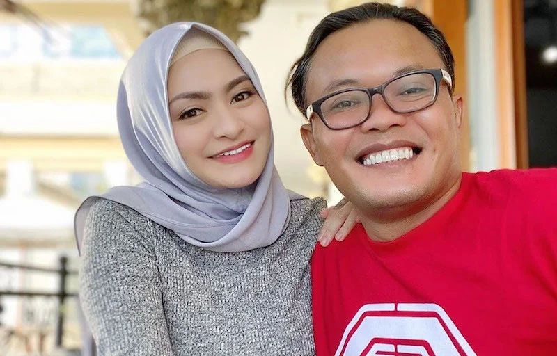 Reaksi Sule Soal Kehamilan Nathalie Holscher