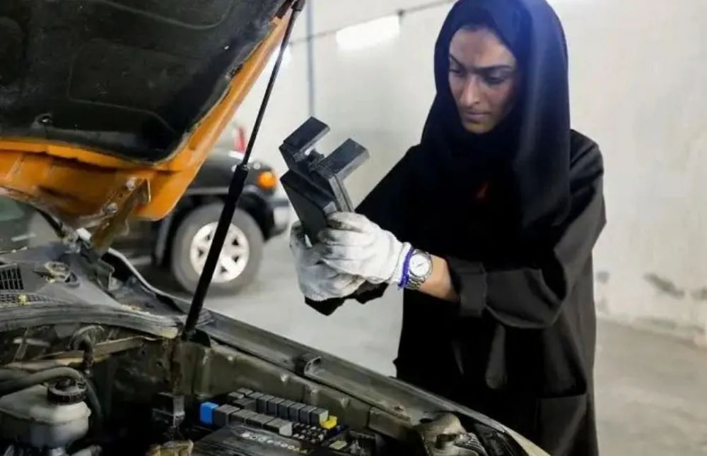 Perempuan Ini Bikin Geger Masyarakat Uni Emirat Arab