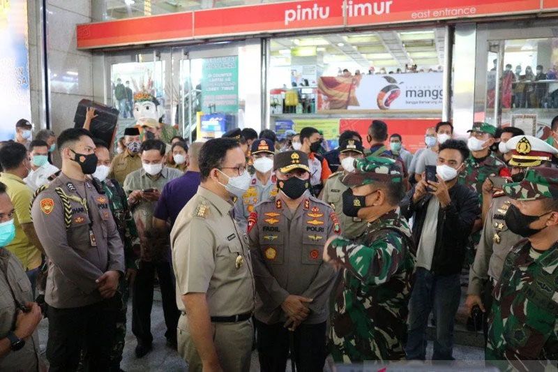 100 Ribu Orang Kunjungi Pasar Tanah Abang, Pak Anies Bilang Begini, Simak