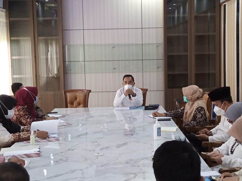 Adakan Rapat Evaluasi Dengan MAN Cendikia, Raflizar : 12 Siswa Sudah Dinyatakan Negatif Covid-19