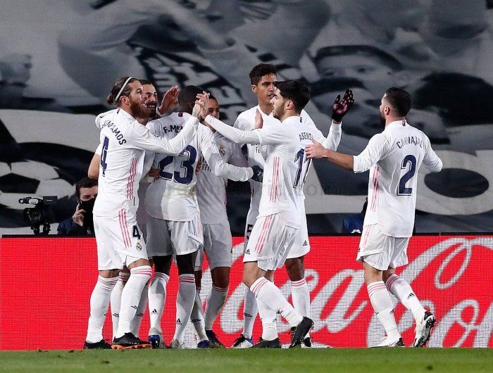 Gol Bunuh Diri Menit 94 Selamatkan Madrid dari Kekalahan, tapi Susah Juara Liga Spanyol