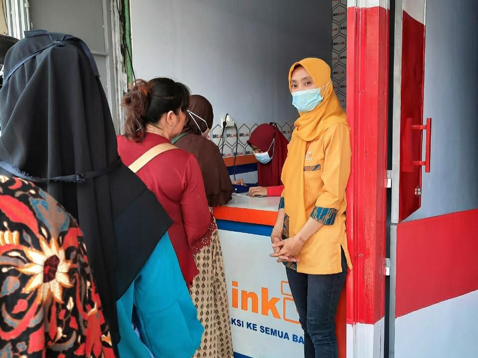 Sukses Jadi Agen BRILink di Yogyakarta dari Garasi Rumah