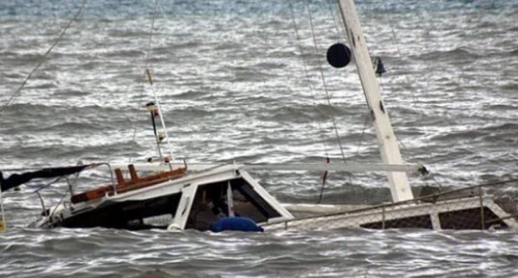 Kapal Tenggelam di Perairan Tanjabtim, 19 Orang Selamat, 8 Orang Belum Ditemukan