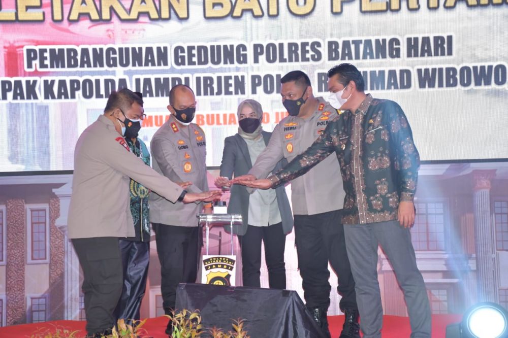 Peletakan Batu Pertama Gedung Polres Batanghari, Ini Harapan Bupati