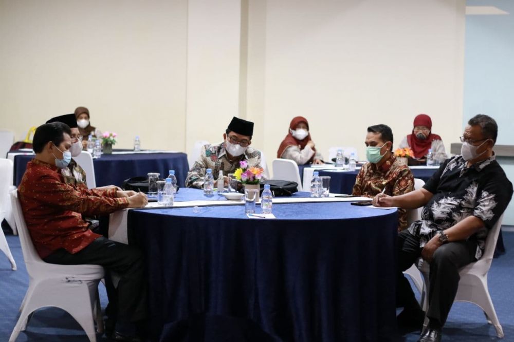 Rektor Hadiri FGD Rektor PTKIN Se-Sumatera