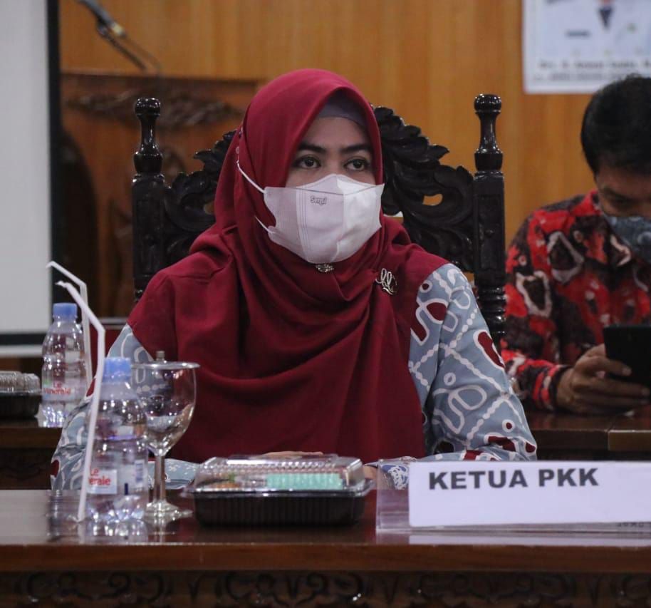 Ketua TP PKK Tanjabbar Hadiri Kegiatan Harganas Ke 28