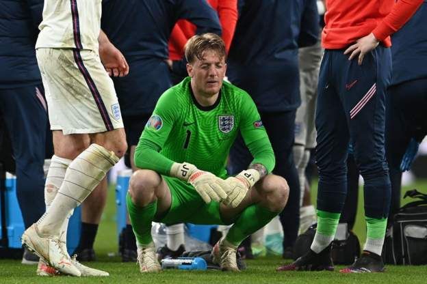 Inggris Lanjut Puasa Gelar, Southgate Berjudi?