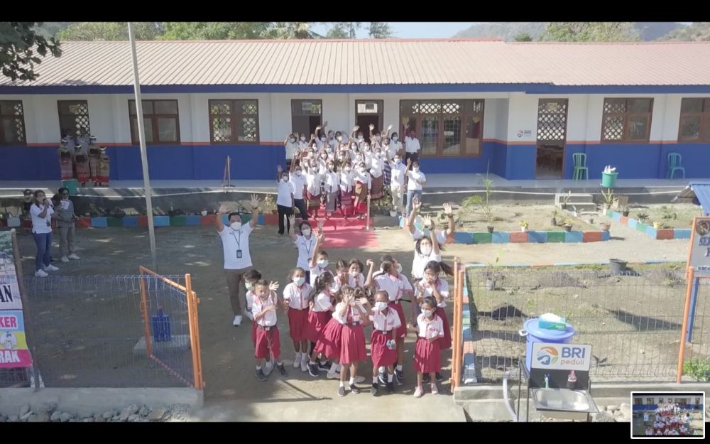 Peringati Hari Anak Nasional, BRI Renovasi Sekolah di Wilayah Tapal Batas Indonesia