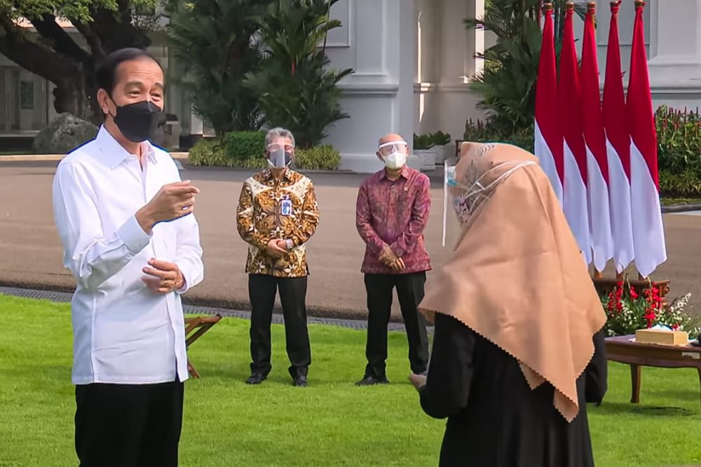 Dampingi Presiden Salurkan BPUM, Dirut BRI Ungkap  Strategi  Optimalkan  Penyaluran BPUM2021