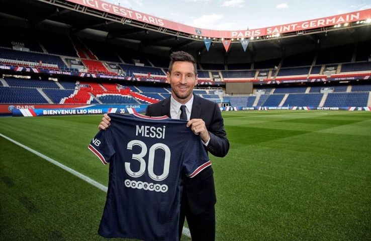 Kurang dari 30 Menit, Jersey PSG Bertuliskan Messi Habis Dipasaran