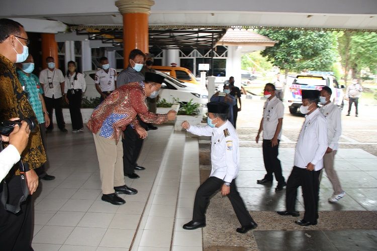 Kunjungi Unja, Gubernur Siapkan 100 Beasiswa Doktor   