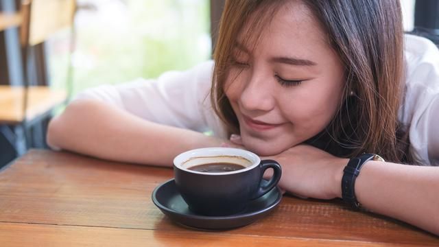 Bikin Pasangan Minta Ampun, Minum Kopi Campur Madu