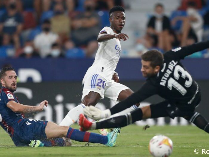 Top Skor Liga Spanyol, Vinicius Jangan Mimpi Dijamin Starter di Madrid