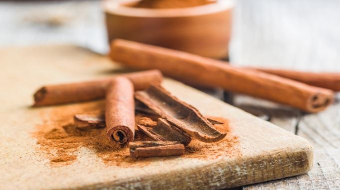 Kayu Manis Campur Madu Khasiatnya Bikin Suami Terbelalak