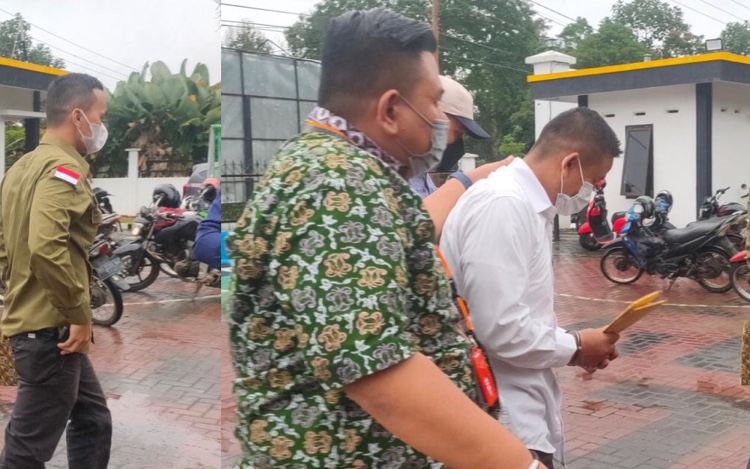 BREAKING NEWS: Diduga Jadi Tersangka, Dua Pejabat KPU Tanjabtim Diborgol dan Ditahan