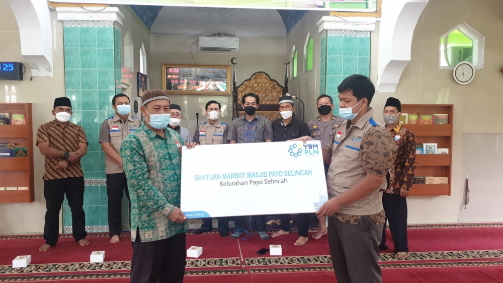 BM PLN UPDK Jambi salurkan bantuan