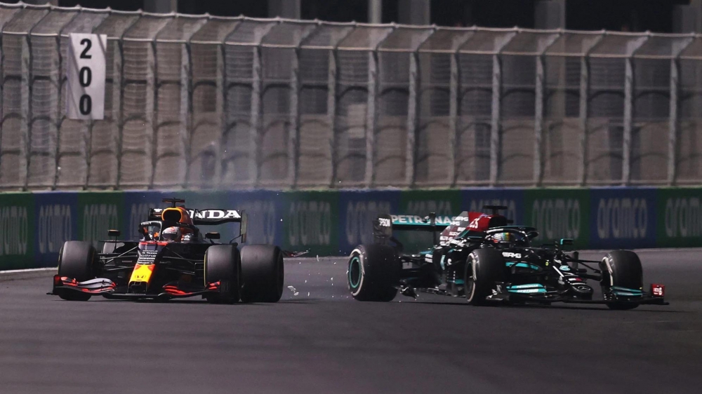 Hasil Formula 1 GP Arab Saudi: Hamilton Menangi Balapan Penuh Drama