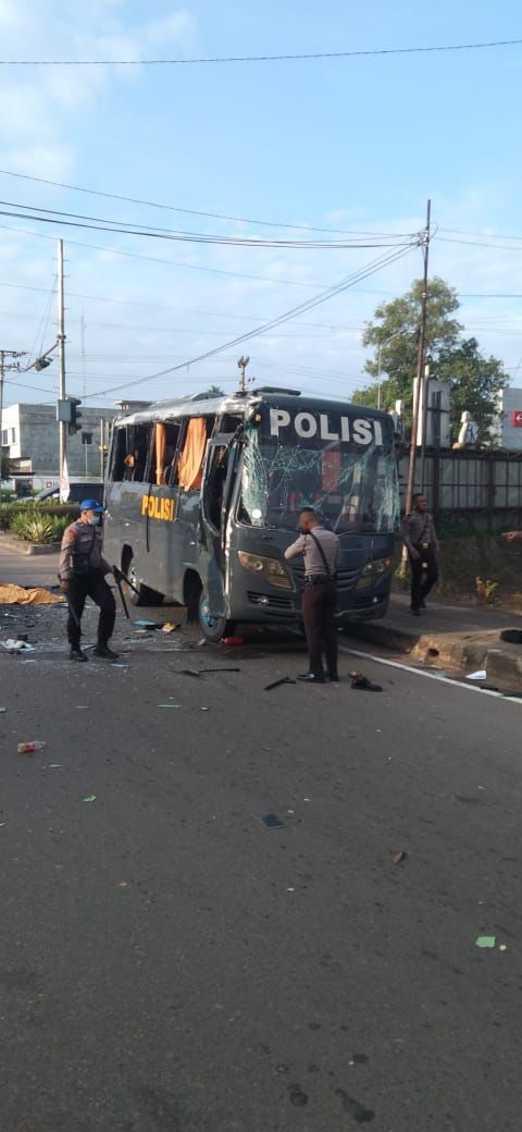 Lakalantas di Pall 10 Truk Vs Mobil Polisi, Satu Orang Siswa Dikabarkan Meninggal Dunia