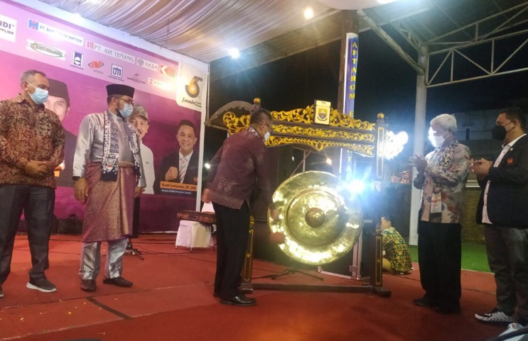 Resmi Dibuka, Open Turnament Geteball 16 Provinsi Berebut Piala Bergilir Gubernur Jambi