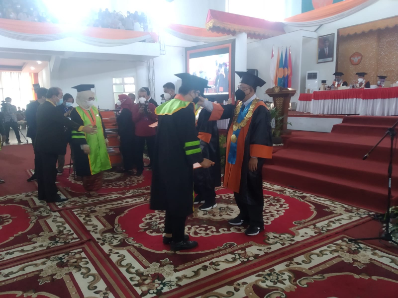 Wisuda Ke-97, Rektor Sampaikan Capaian Kinerja 2021