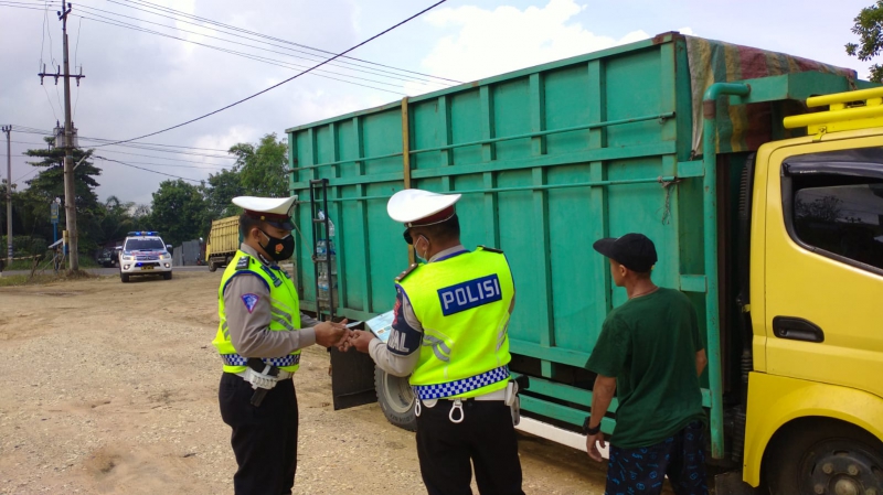 Langgar Jam Operasional, 8 Truk Batu Bara Ditilang di Jaluko 