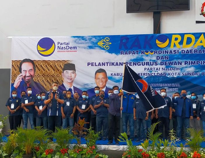 Ketua DPW Nasdem Provinsi Jambi Syarif Fasha Lantik Pengurus DPD Nasdem Kerinci dan Sungaipenuh