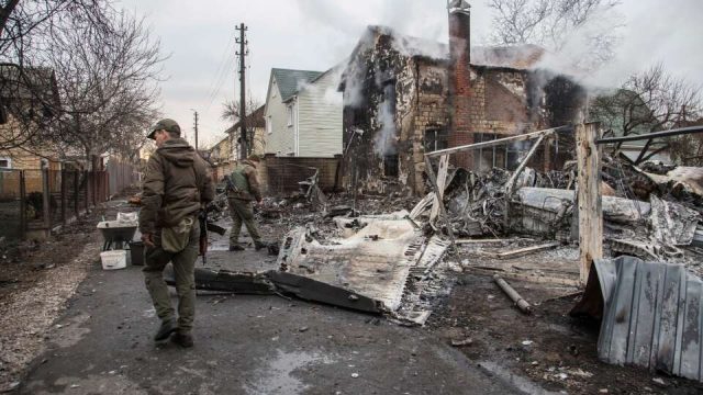 Perang Hari ke 4, Tentara Ukraina Kalah Jumlah, 198 Warga Sipil Tewas Termasuk Anak-anak