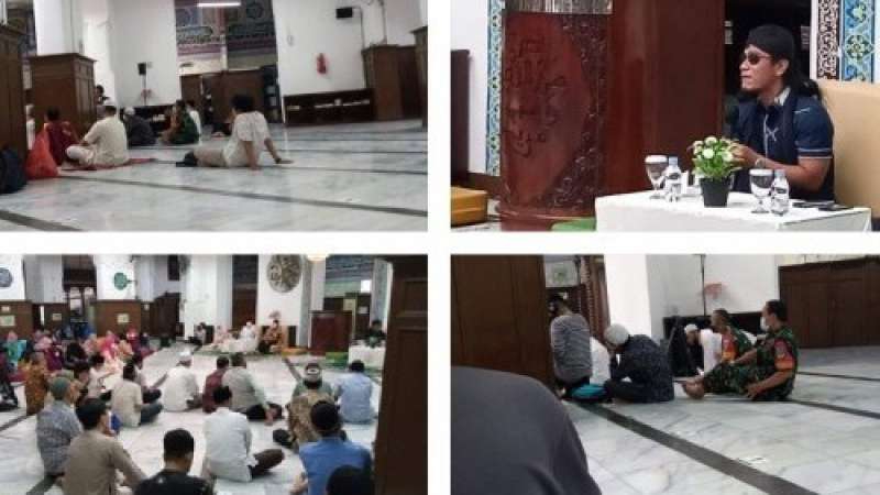 Foto-foto Ceramah Gus Miftah di Masjid Sepi Jamaah Viral, Netizen: Mirip Penyanyi Group Band