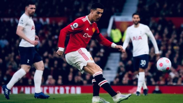 Duel MU versus Spurs 3-2, Ronaldo Cetak Hattrick