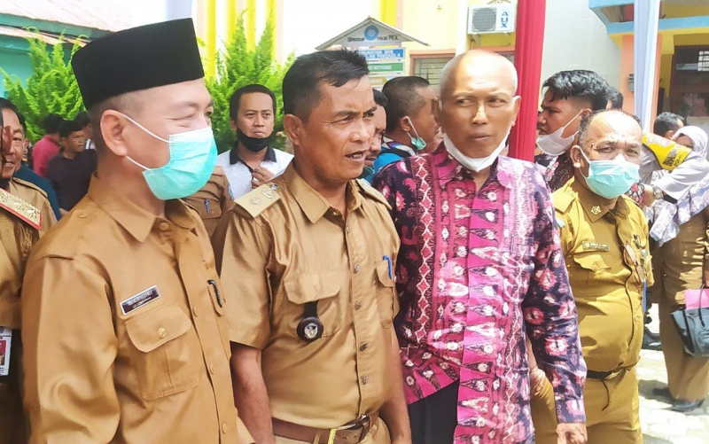 Bupati Mashuri Perbolehkan Tarawih Berjamaah di Masjid-Masjid, Sholat Idul Fitri 1443 H di Lapangan Juga Tak  