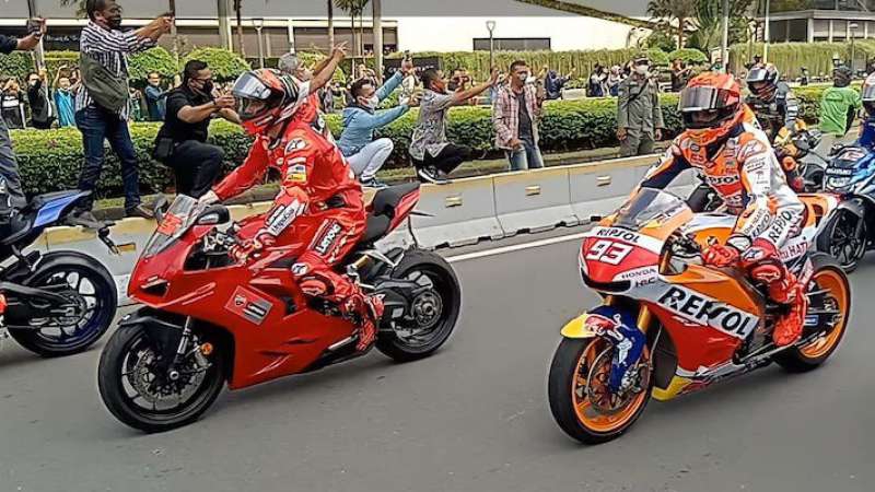 Heboh, Parade Pembalap MotoGP di Jakarta