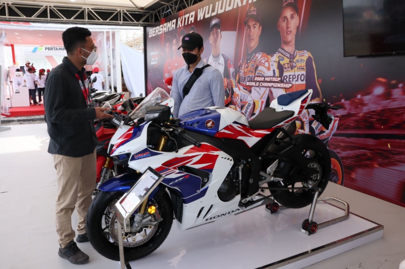 Totalitas DNA Balap Warnai Booth Honda di GP Mandalika