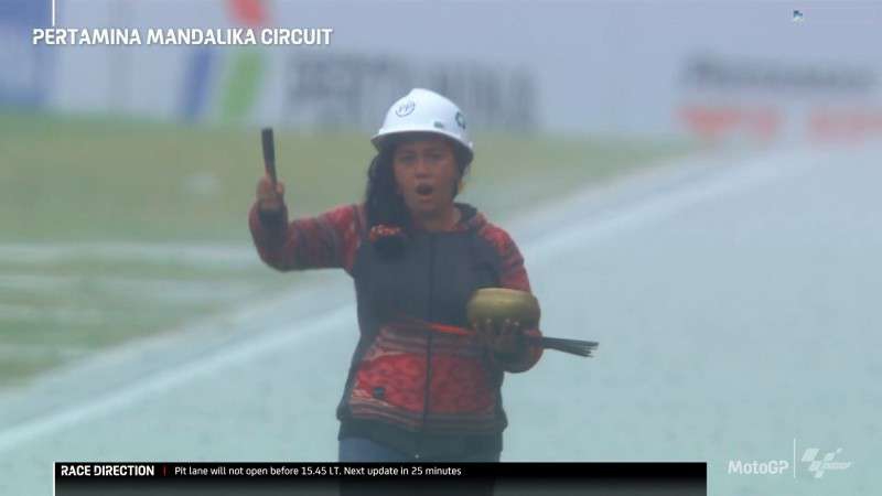Aksi Heboh Pawang Hujan di Sirkuit Mandalika, Eko Patrio: Pekerjaan yang Tak Ringan